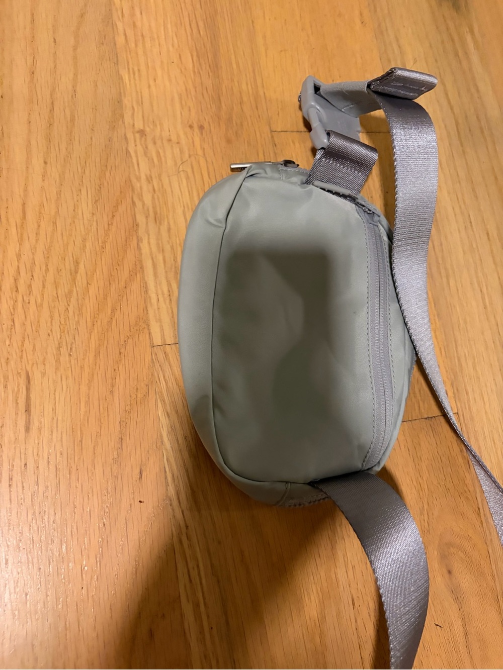 Lululemon Everywhere Belt Bag - Picture 2 of 6